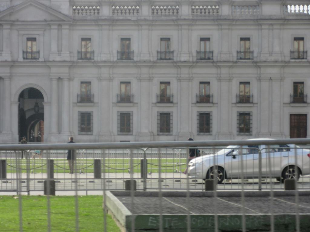 Departamento Paseo Bulnes Metro La Moneda Appartement Santiago Buitenkant foto