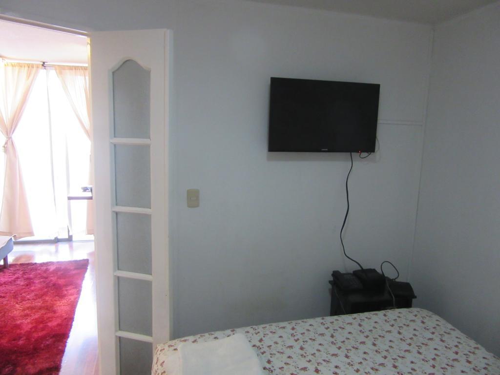 Departamento Paseo Bulnes Metro La Moneda Appartement Santiago Buitenkant foto